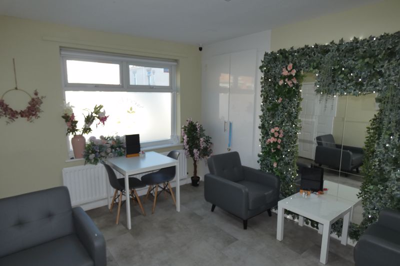 Ground Floor- click for photo gallery